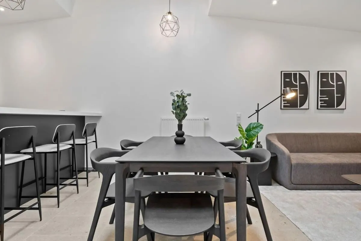 Appartamento Luxurious 2Br Apt With Balcony In Lussemburgo 0*,